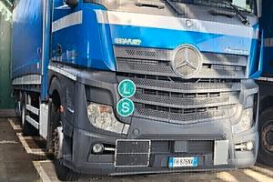 AUTOCARRO MERCEDES 2545