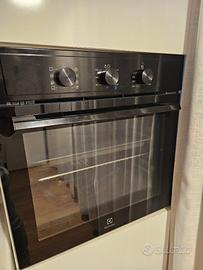 Forno electrolux serie 300