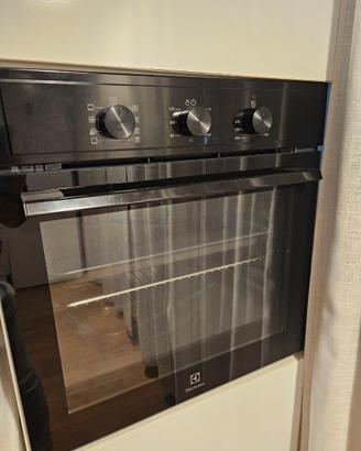 Forno electrolux serie 300