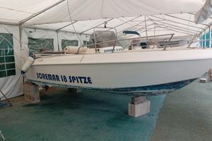 barca con motore 40 60 iniezione 4 tempi 