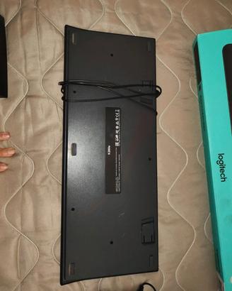 tastiera e mouse con filo Logitech 