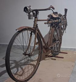 bicicletta antica contadino
