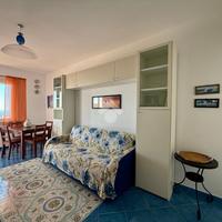 2 LOCALI A BARANO D'ISCHIA