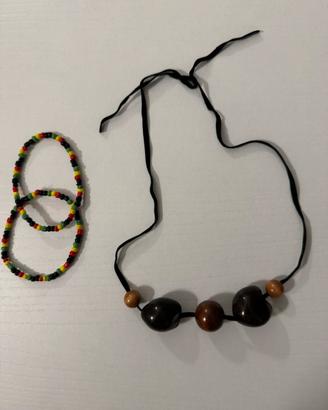 Collana e braccialetti
