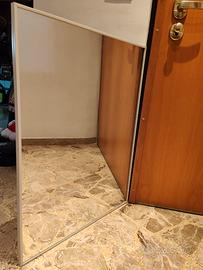 SPECCHIO CON CORNICE BIANCA