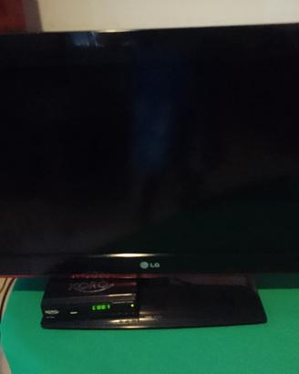 TV monitor LG da 24 pollici 