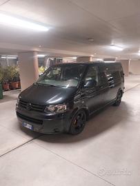 Volkswagen Caravelle 9 Posti