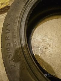 Treno estivo+invernale gomme 235/45 R17