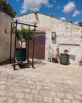 Casa Indipendente - Buccheri