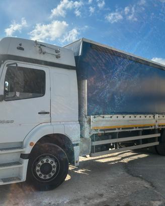 Mercedes ATEGO 1828 centinato