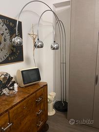 Lampada arco tre bracci  anni ‘70 Reggiani