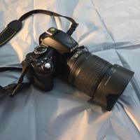 Nikon D3100 + 3 Obiettivi e kit accessori 