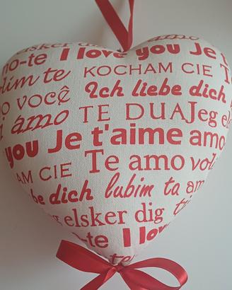 cuscino cuore multilingue