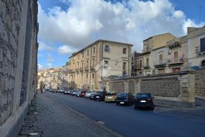 CASA INDIPENDENTE A VIZZINI