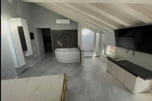 Stezzano ampio openspace tutto incluso