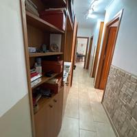 Libreria con specchio