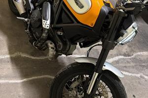 Ducati scambler 800