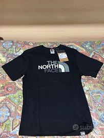 T- shirt The North Face taglia xs
