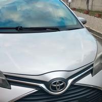 Toyota Yaris modello "4d" anno 2015