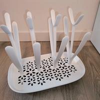 scuola biberon e dispenser latte in polvere