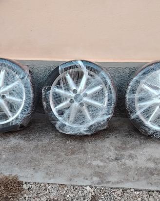 Gome con cerchio 195/45/r16