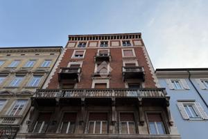 4 LOCALI A TRIESTE