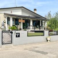 VILLA SINGOLA A CARLINO