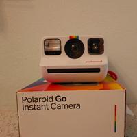 Polaroid Go + 8 foto