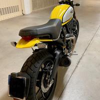 Ducati Scrambler Icon 800