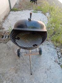 barbecue con ruote spostabile 