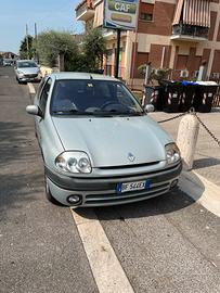 Renault clio 1.6