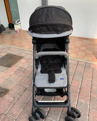 Passeggino leggero chicco