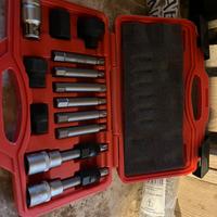 Attrezzatura x puleggie alternatore auto