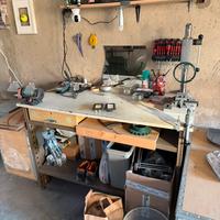 Banco da lavoro piu attrezzatura