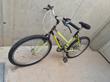 mountainbike/bmx  ruota 26 bel tenut