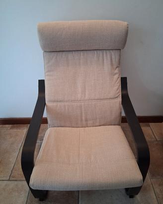 Poltrona ikea Poang con sgabello e cuscini 