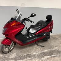 Yamaha Majesty 250 pronta su strada