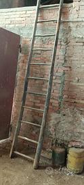 SCALA A PIOLI IN LEGNO 