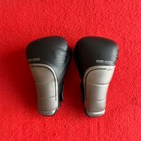 Guantoni Decathlon Outshock 10 oz - usati