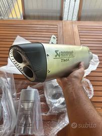 Scarico AKRAPOVIC   Tmax 560