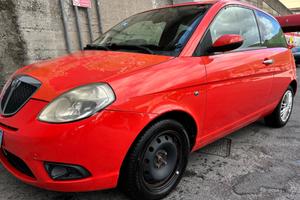 Lancia Ypsilon 1.3 MJT 90 CV Blue&Me