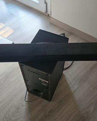 Soundbar LG SK4D 2.1 con Subwoofer Wireless (300W)