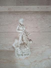 Statuina Diana Distilleria Rossi Asiago
