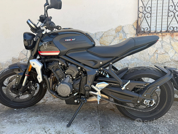 Triumph Trident