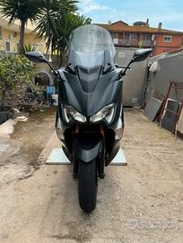 TMAX 530 DX 2018