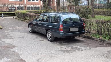 Ford Escort GPL