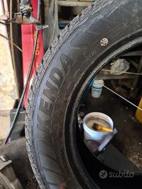 Pneumatici 4 stagioni