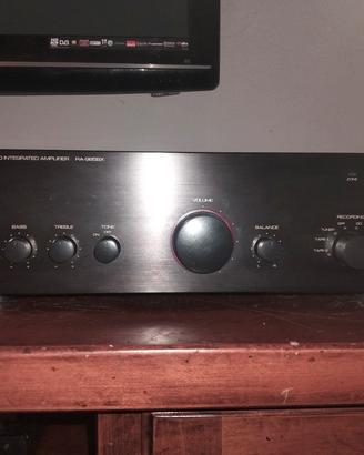 Rotel RA 985 e tuner RT 940 AX