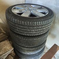 Gomme con cerchi in lega Ford Fiesta 16 pollici 