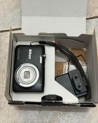 Nikon Coolpix A100 fotocamera funzionante